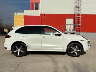 2012 Porsche Cayenne II (958), белый, 2070000 рублей, вид 4