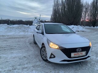 2021 Hyundai Solaris II Рестайлинг, белый, 1950000 рублей, вид 3
