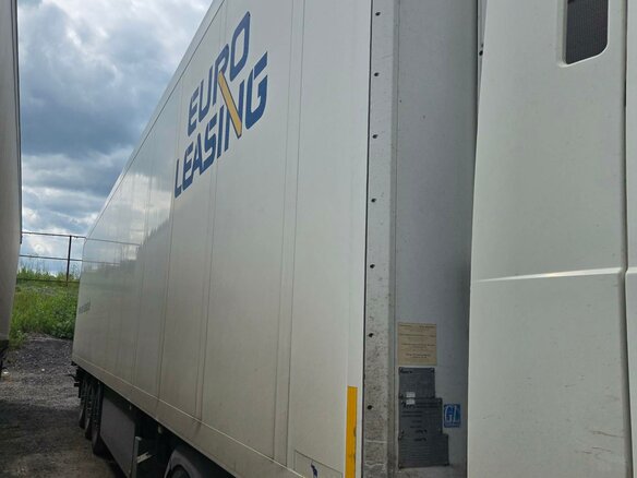 2011 DAF XF 105, белый, 4000000 рублей - вид 2