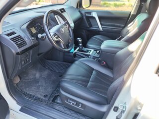2021 Toyota Land Cruiser Prado 150 Series Рестайлинг 3, белый, 6085000 рублей, вид 5