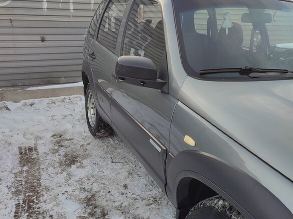 2013 Chevrolet Niva I Рестайлинг, серый, 550000 рублей - вид 5