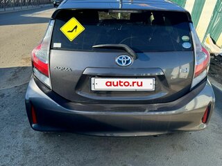 2018 Toyota Aqua I Рестайлинг 2, серый, 1150000 рублей, вид 4