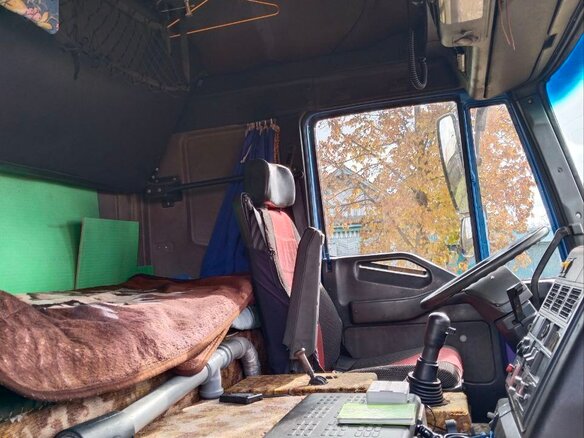 1998 Iveco EuroTech, голубой, 1200000 рублей - вид 7