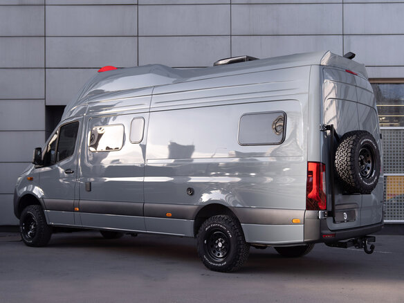 2024 Mercedes-Benz Sprinter, серебристый, 19990000 рублей - вид 2