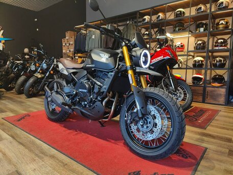 2026 Moto Morini Seiemmezzo SCR, серый, 744900 рублей, вид 2