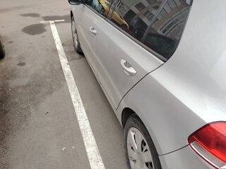 2011 Volkswagen Golf VI, серебристый, 730000 рублей, вид 2