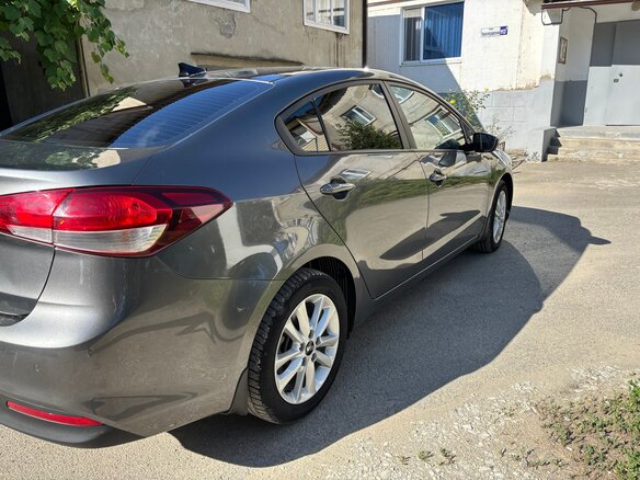 2017 Kia Cerato III Рестайлинг (Classic), серый, 1590000 рублей - вид 23
