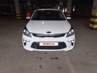 2017 Kia Rio IV, белый, 1080000 рублей, вид 2