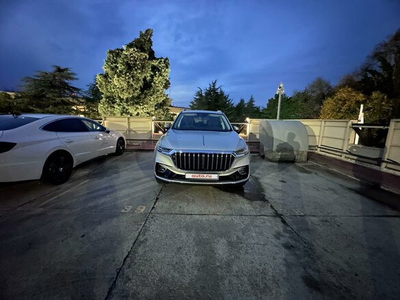2023 Hongqi HS5 I, серебристый, 3000000 рублей