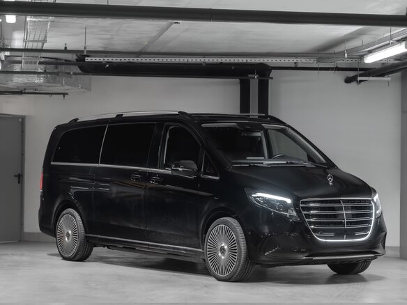 2023 Mercedes-Benz V-Класс 300 d экстра длинный III (W447) Рестайлинг, чёрный - вид 17