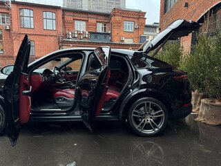 2020 Porsche Cayenne Coupé III, чёрный, 10000000 рублей, вид 2