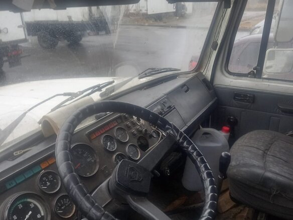 2011 ГАЗ 3307, белый, 350000 рублей - вид 4
