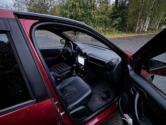 2010 Renault Logan I Рестайлинг, красный, 500000 рублей - вид 8