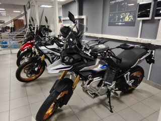 Voge 900DSX
