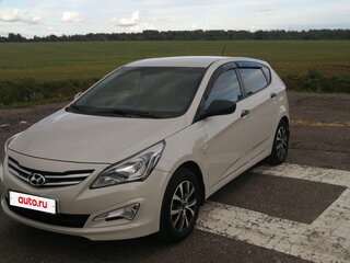 2015 Hyundai Solaris I Рестайлинг, бежевый, 925000 рублей, вид 2