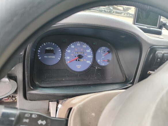 2003 Kia K-Series, белый, 450000 рублей - вид 1