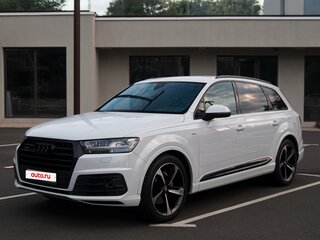 2017 Audi Q7 II (4M), белый, 5300000 рублей, вид 3