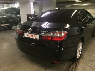 2015 Toyota Camry VII (XV50) Рестайлинг, чёрный, 2200000 рублей, вид 4