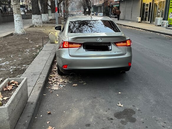 2015 Lexus IS 250 III, серый, 2500000 рублей - вид 2