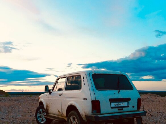 1997 Lada (ВАЗ) 2121 (4x4) I Рестайлинг, белый, 270000 рублей - вид 5
