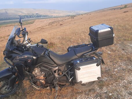 2018 Honda CRF 1000L Africa Twin, чёрный, 1600000 рублей, вид 3