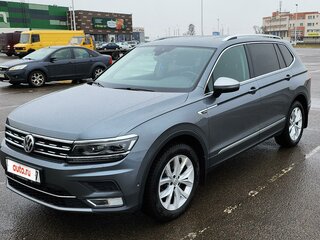 2018 Volkswagen Tiguan Allspace II, серый, 2490000 рублей, вид 2
