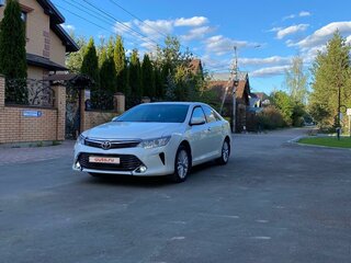 2015 Toyota Camry VII (XV50) Рестайлинг, белый, 1950000 рублей, вид 2