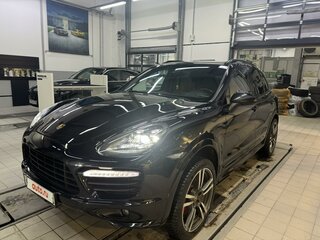 2012 Porsche Cayenne Turbo II (958), чёрный, 3300000 рублей, вид 2