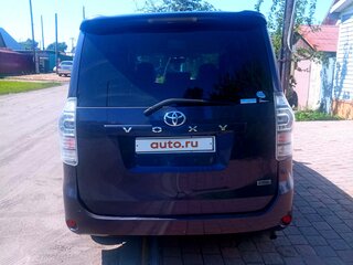 2012 Toyota Voxy II (R70) Рестайлинг, синий, 1750000 рублей, вид 4