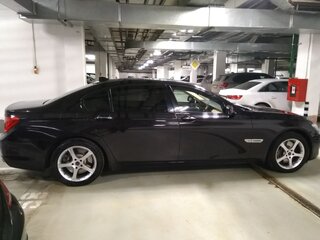 2012 BMW 7 серии Long 750Li xDrive V (F01/F02/F04), чёрный, 12000000 рублей, вид 4