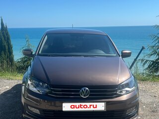 2017 Volkswagen Polo V Рестайлинг, коричневый, 1049990 рублей, вид 3