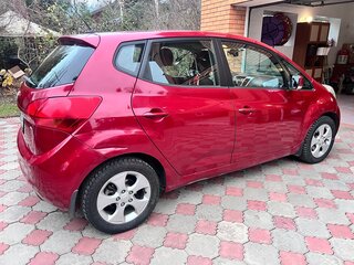 2011 Kia Venga I, красный, 1038000 рублей, вид 2