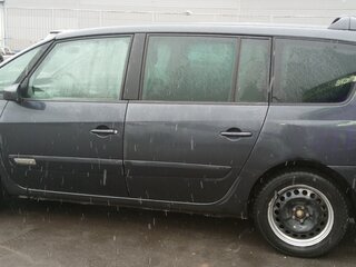 2005 Renault Espace Grand IV, серый, 705000 рублей, вид 5