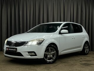2011 Kia Ceed I Рестайлинг, белый, 639900 рублей, вид 1