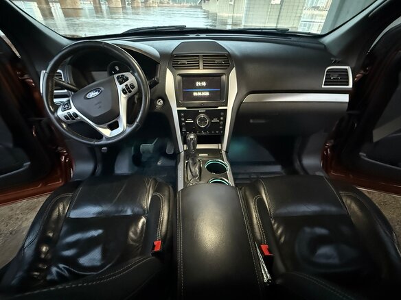 2013 Ford Explorer Sport V, оранжевый, 2300000 рублей - вид 9