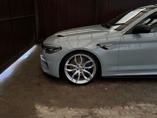 2017 BMW 5 серии 530d xDrive VII (G30/G31/G38), серый, 5000000 рублей, вид 1