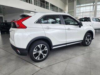 2022 Mitsubishi Eclipse Cross I, белый, 2700000 рублей, вид 4