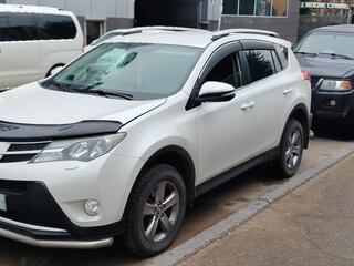 2015 Toyota RAV4 IV (XA40), белый, 2200000 рублей, вид 1