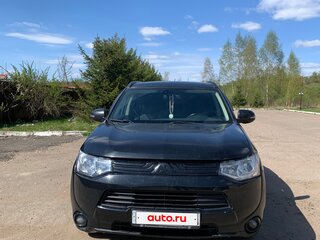 2013 Mitsubishi Outlander III, чёрный, 1300000 рублей, вид 2