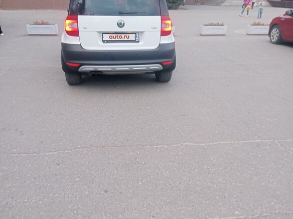 2013 Skoda Yeti I, белый, 890000 рублей - вид 2
