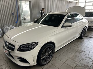 2018 Mercedes-Benz C-Класс 200 IV (W205) Рестайлинг, белый, 3500000 рублей, вид 4