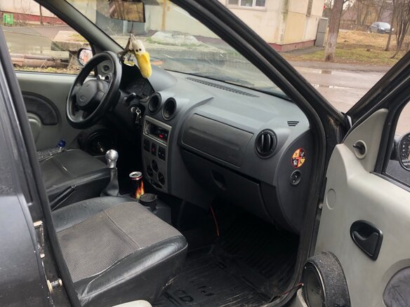 2006 Renault Logan I, серый, 200000 рублей - вид 10