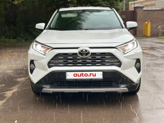 2021 Toyota RAV4 V (XA50), белый, 4100000 рублей, вид 3