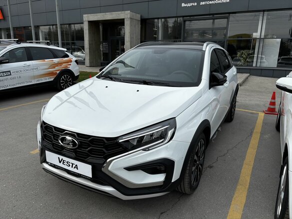 2026 Lada (ВАЗ) Vesta SW I Рестайлинг (NG), белый, 1972000 рублей - вид 1