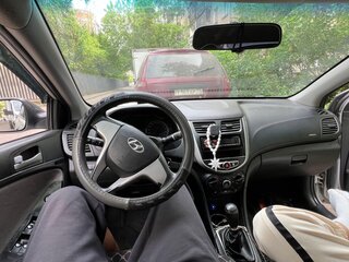 2014 Hyundai Solaris I, серый, 440000 рублей, вид 4