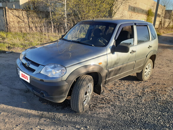 2010 Chevrolet Niva I Рестайлинг, серый - вид 2