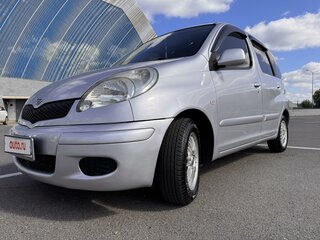 2004 Toyota FunCargo, серый, 645000 рублей, вид 2