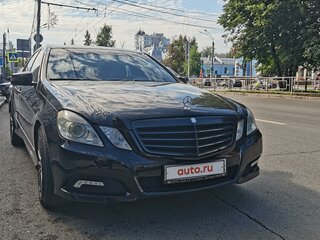 2009 Mercedes-Benz E-Класс 200 5G-Tronic IV (W212, S212, C207), чёрный, 1680000 рублей, вид 1