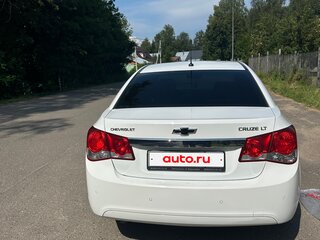 2012 Chevrolet Cruze I, белый, 800000 рублей, вид 4