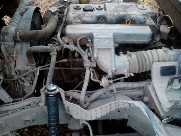 1990 Mazda Titan, красный, 950000 рублей - вид 11